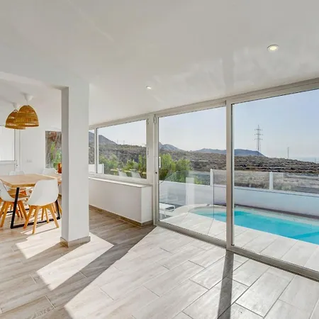 فيلة Panorama Chayofa